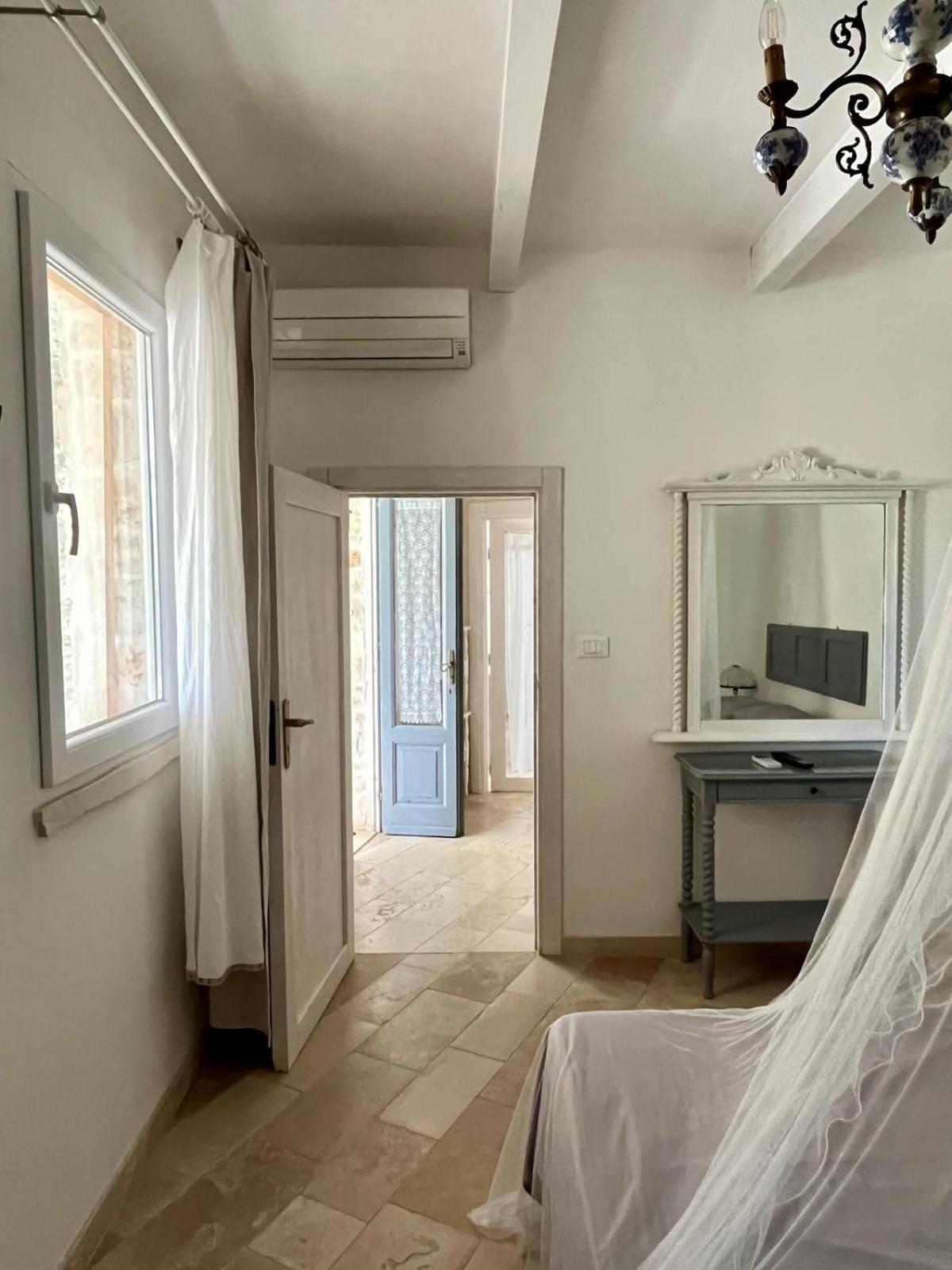 Holiday Home Trullo Antico Ostuni Εξωτερικό φωτογραφία